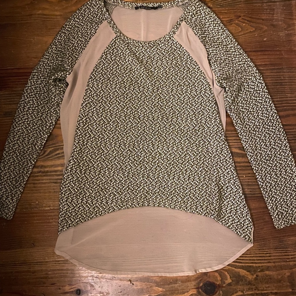 Arc and Company top. Like new.